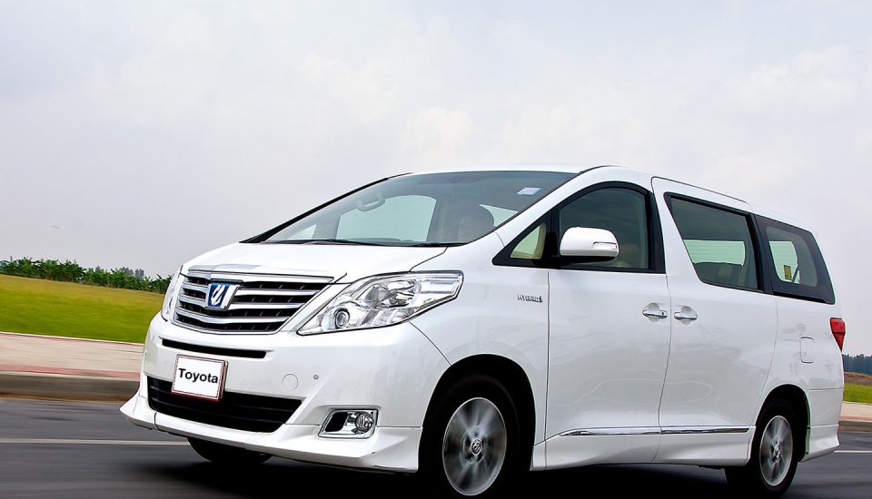 Toyota Alphard Hybrid